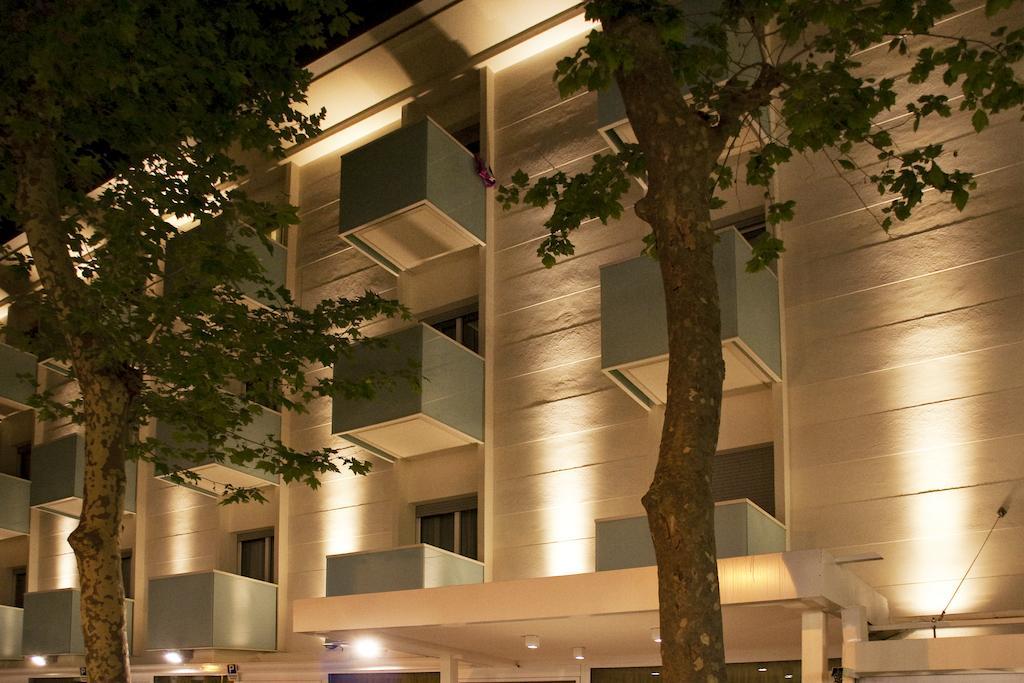 Hotel Mon Pays Riccione Exterior foto